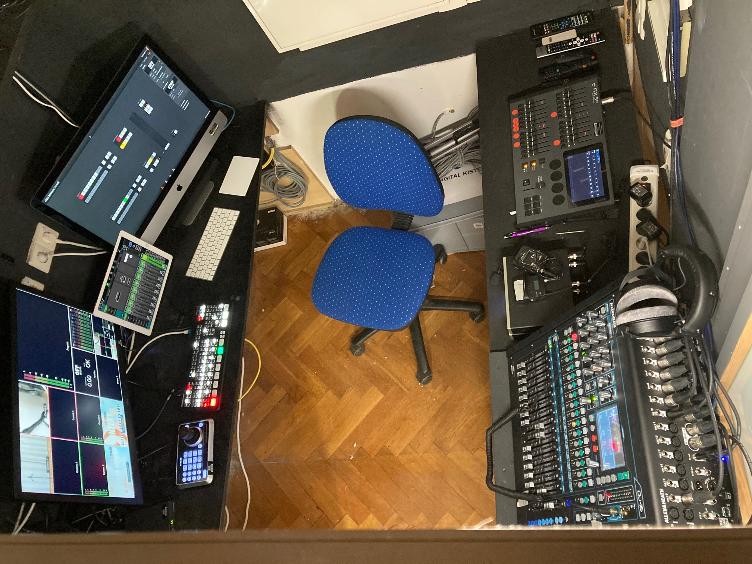 Foto Technikraum für Streaming Formate der Musik- und Kunstschule